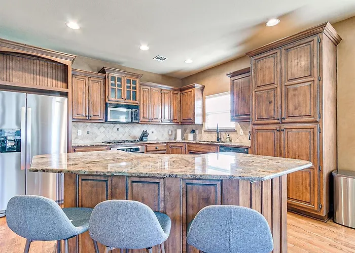 Beautifully Spacious Treasure Holiday home *